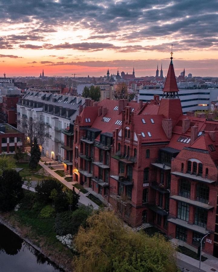 Bulwar Staromiejski Jana Pawla II 11 - Wroclaw, Wroclaw